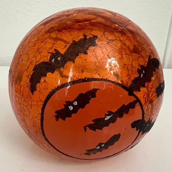 Halloween Crackle Glass Light Up Globe 6” Orange Black Bats LED Battery Decor - Picture 2 of 3